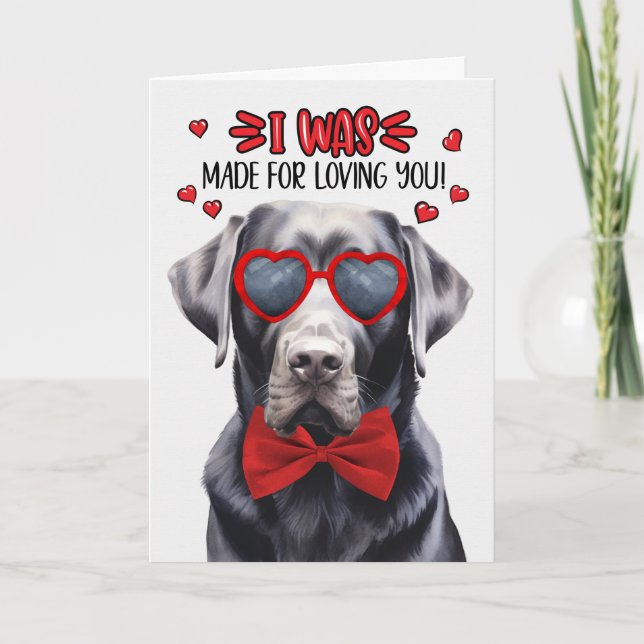 Tarjeta Festiva El perro negro de Labrador te ama Valentine (Anverso)