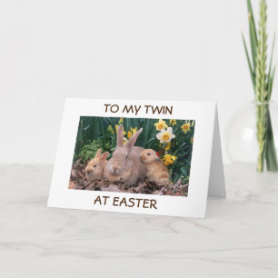 TARJETA FESTIVA EL TWIN EASTER ESTÁ AQUÍ/LA PRIMAVERA ESTÁ CERCA D