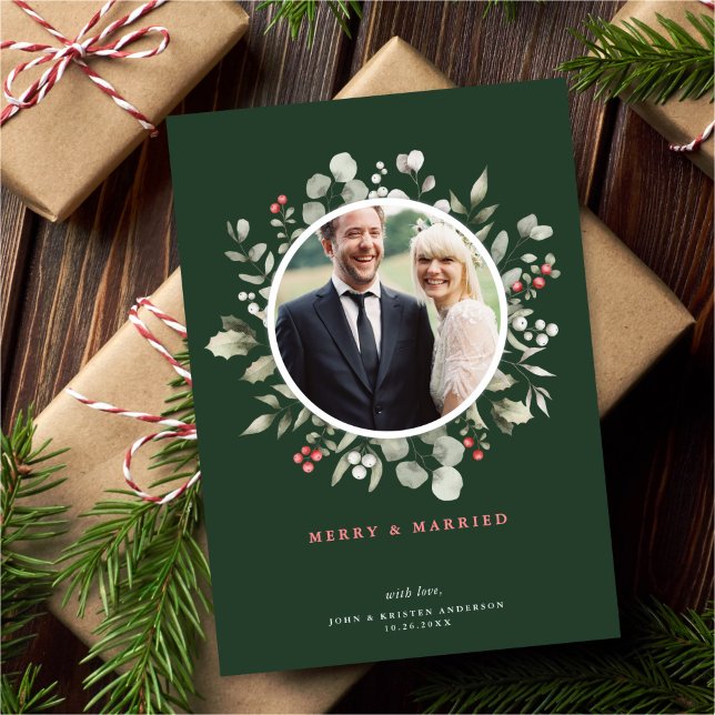 Tarjeta Festiva Elegant Merry & Married Greenery Wreath Photo (Subido por el creador)