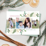 Tarjeta Festiva Elegante acuarela Botánica 3 Navidades de fotograf<br><div class="desc">Esta elegante tarjeta fotográfica de vacaciones cuenta con un bello marco de acuarela botánica con falsos acentos dorados y el saludo EDITABLE "Festividades más felices". El diseño es sencillo pero elegante. En la parte delantera de la tarjeta hay espacio para tres fotos (dos verticales y una horizontal). En la parte...</div>