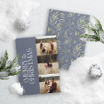 Tarjeta Festiva Elegante azul moderno minimalista multifoto botáni<br><div class="desc">Elegante multifoto moderna minimalista color de agua azul polvoriento natural tipografía botánica Feliz Navidad tarjeta plana.</div>