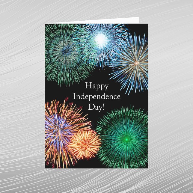 Tarjeta Festiva Elegante Día de la Independencia Gráfica con Fuego (Subido por el creador)