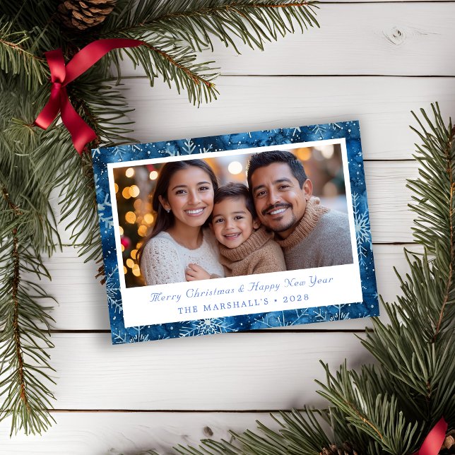 Tarjeta Festiva Elegante foto de vacaciones con copos de nieve azu (Elegant Blue Vintage Inspired Holiday Photo Card)
