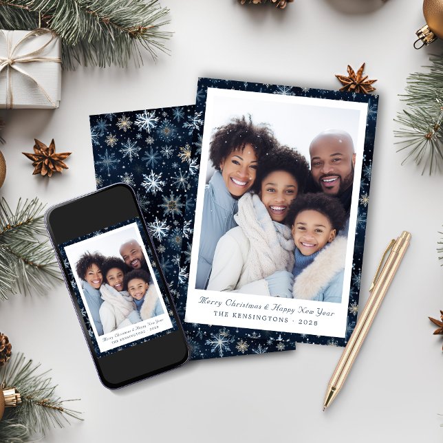 Tarjeta Festiva Elegante y rústica foto de festividad de copos de  (Rustic Elegant Blue Snowflakes Holiday Photo Christmas Card)
