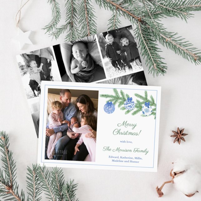 Tarjeta Festiva Elegantes fotos de la familia verde azul Feliz Nav (Elegant blue and white chinoiserie baubles Holiday cards with family photo collage)