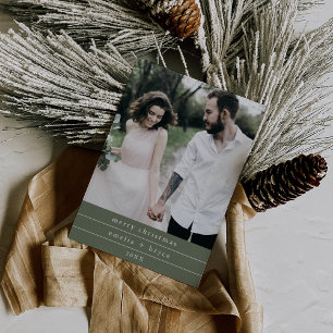 Tarjeta Festiva EMELIA Green Simple Family Photo Merry Christmas