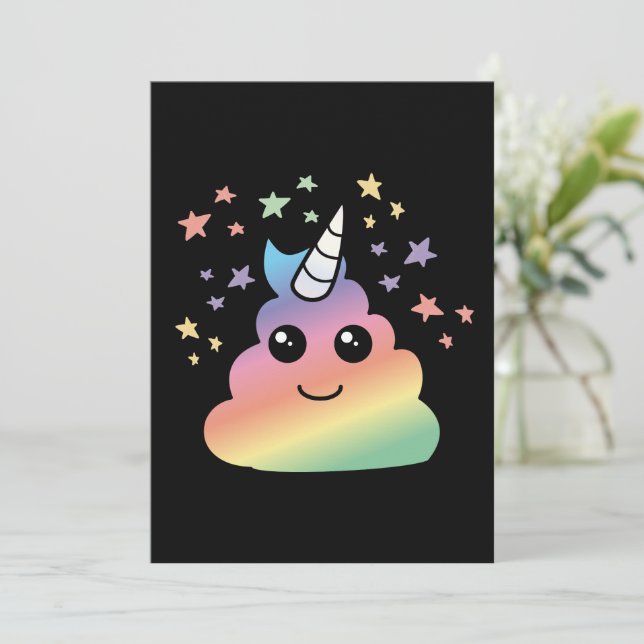 Tarjeta Festiva Emoji unicornio de arcoiris kawaii (Anverso de pie)