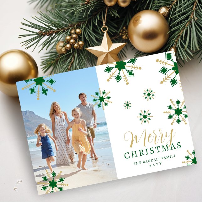 Tarjeta Festiva Enchanting Christmas Dark Green & Gold Snowflakes  (Enchanting Dark Green & Faux Gold Snowflakes Merry Christmas Holidays Cards with Family Photo.)