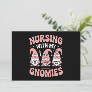 Tarjeta Festiva Enfermería Con Mis Gnomies Enfermera Gnome Vida Sa