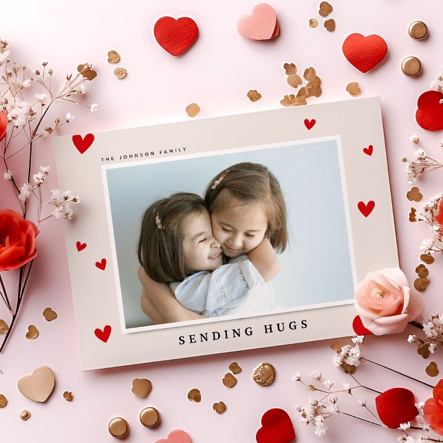 Tarjeta Festiva Enviando Abrazos, Foto de Corazones Rojos de San V (Subido por el creador)