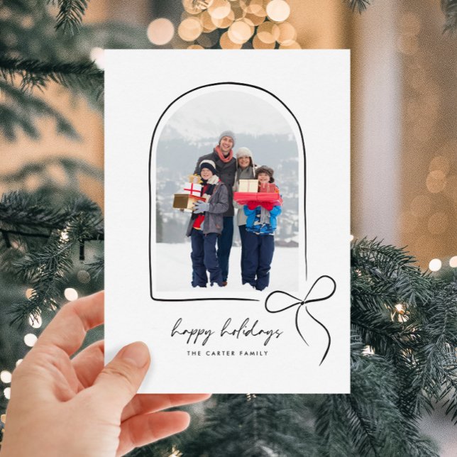 Tarjeta Festiva Envuelto con amor Black Bow Arch Felices Fiestas (Wrapped With Love Black Bow Arch Happy Holidays Holiday Card)
