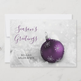 Tarjeta Festiva Escena de nieve elegante compañía de adornos púrpu