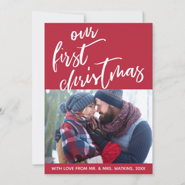 Tarjeta Festiva Escritura a mano en rojo nuestra primera Navidad,  (Anverso)