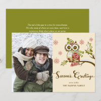 Espectacular búho rojo y copos de nieve foto navid