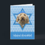 Tarjeta Festiva Estrella de Jánuca de David - GoldenDoodle<br><div class="desc">Qué podría hacer decir Jánuca feliz más diversión que teniendo este perro de GoldenDoodle el llevar de un Yamaka rodeado por la estrella de David. Este diseño caprichoso del día de fiesta estará seguro de encantar a sus amigos y familia así como otros amantes del perro. Este diseño está disponible...</div>