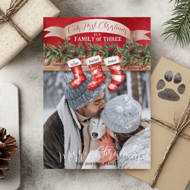 Tarjeta Festiva Familia de 3 Navidades de acciones Foto Perro Mamá (Our First Christmas as a Family of Three Dog Pet Mom & Dad New Puppy Christmas Card stocking names)