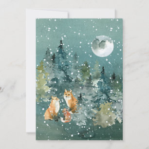 Tarjeta Festiva Familia de zorros en bosque nevado bajo luna llena