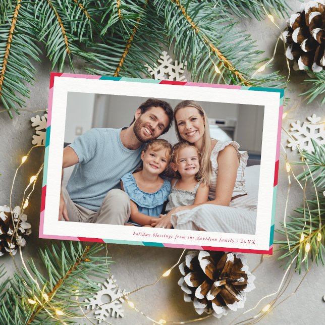 Tarjeta Festiva FAMILY PHOTO modern minimal frame red pink (Subido por el creador)