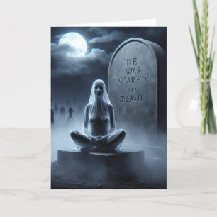 Tarjeta Festiva Fantasma Femenina de Halloween de cumpleaños