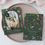 Tarjeta Festiva Felices Fiestas Verde 1 Foto Arco Botánico Moderno<br><div class="desc">Esta colección cuenta con flores de color agua rojo,  bayas y vegetación de invierno con tipografía moderna y elegante,  con un patrón botánico de invierno.</div>
