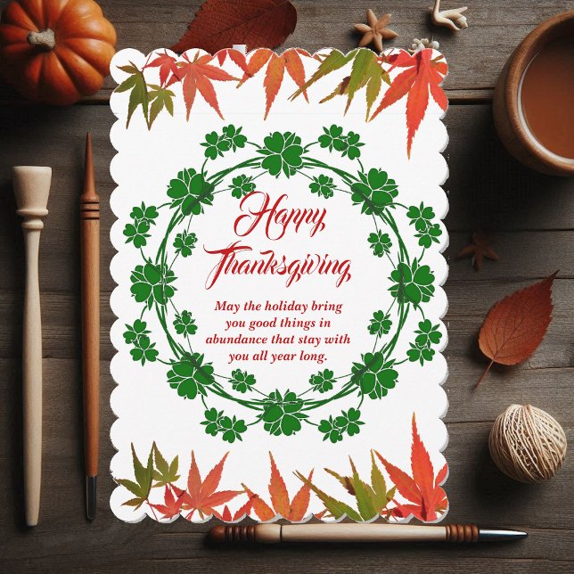 Tarjeta Festiva Felices hojas de arce verde de Acción de Gracias (Happy Thanksgiving Green Wreath Maple Leaves Holiday Card)