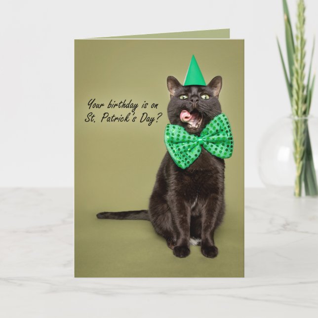 Tarjeta Festiva Feliz cumpleaños al gato negro del Día de San Patr (Anverso)