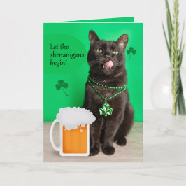 Tarjeta Festiva Feliz día de San Patricio Gato divertido con cerve