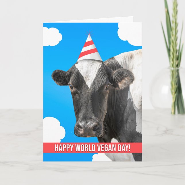 Tarjeta Festiva Feliz Día Mundial del Vegetano, una vaca linda en  (Anverso)