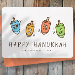 Tarjeta Festiva Feliz Hanukkah Dreidel moderno<br><div class="desc">El diseño está compuesto por el ilustracion superior Dreidel girando. Añade tu nombre,  saludo y año</div>