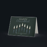 Tarjeta Festiva Feliz Hanukkah Menorah Candles Blank<br><div class="desc">Estas tarjetas de felicitación Hanukkah plegadas de 7" x 5" incluyen un marcador de posición para un nombre de familia y un año. El diseño es nueve velas menorah dibujadas a mano con el saludo "Happy Hanukkah". El interior está en blanco.</div>