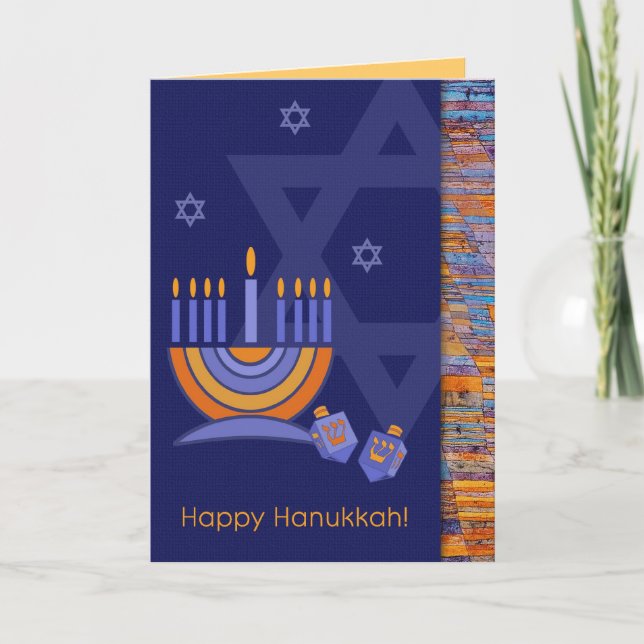 Tarjeta Festiva Feliz Hanukkah. Menorah con Dreidels (Anverso)