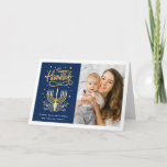 Tarjeta Festiva Feliz Hanukkah Peace Love Latkes Foto de Luces<br><div class="desc">Envíe sus deseos con esta tarjeta de fotos de vacaciones que incluye un guión y símbolo de Hanukkah Feliz impresionante para resaltar su mensaje de bienvenida.</div>