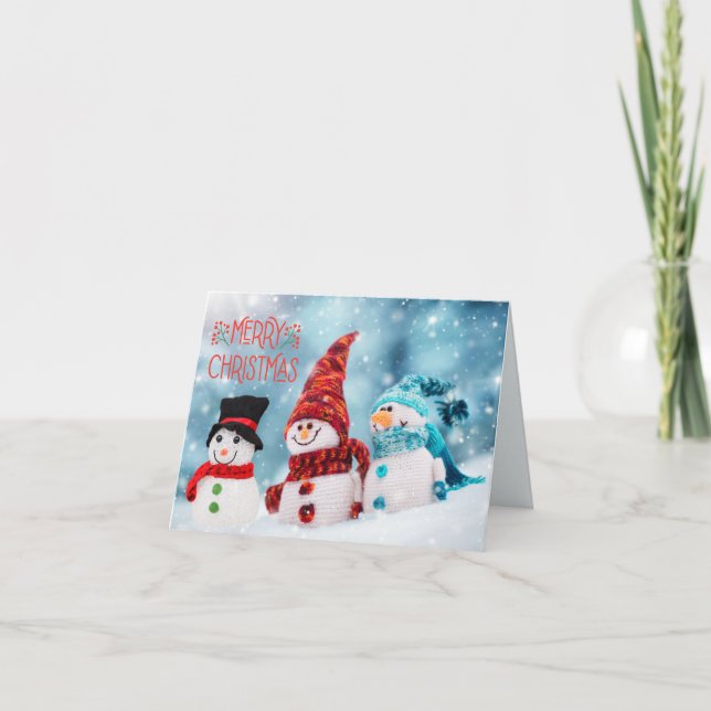 Tarjeta Festiva Feliz Navidad, divertidos hombres de nieve con esc (Anverso)