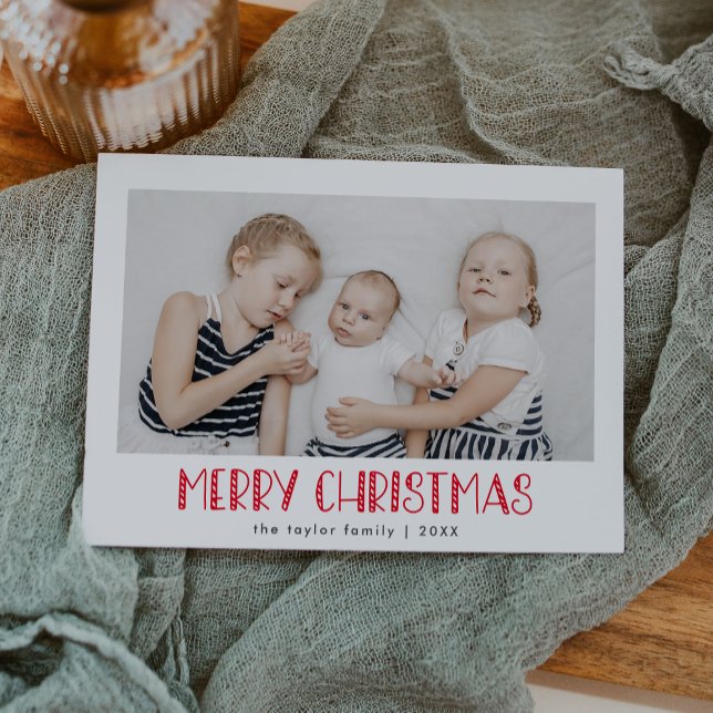 Tarjeta Festiva Festejo de la familia LUCY Red Fun Festividad Feli (LUCY Red Fun Family Photo Festive Merry Christmas Holiday Card)