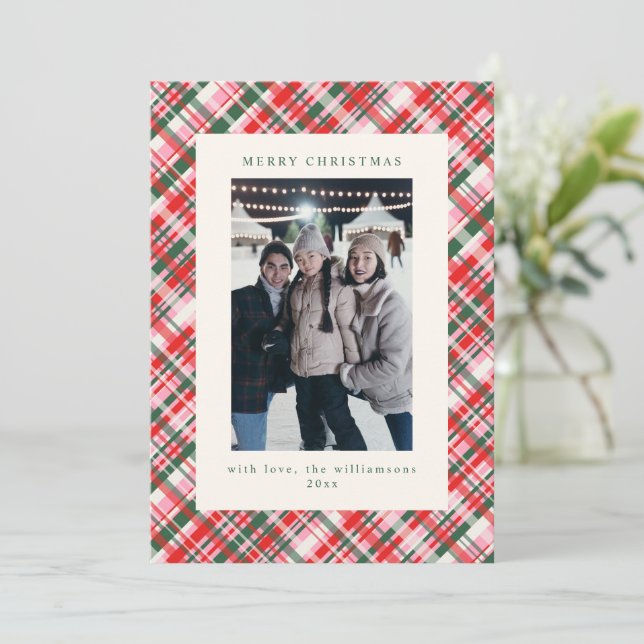Tarjeta Festiva Festive Pink Green Plaid Christmas Photo Letter (Anverso de pie)