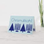 Tarjeta Festiva Festividad Azul de la Marina de Chrismukkah Añadir<br><div class="desc">Añada su foto familiar favorita al interior de esta encantadora tarjeta de vacaciones de Chrismukkah en azul marino sobre azul pastel. Esta elegante y moderna tarjeta de saludo está diseñada para familias mixtas que celebran tanto a Hanukkah como a sus Navidades. Las oscuras imágenes azul marino de un Hanukkah Menorah...</div>