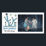 Tarjeta Festiva Festividad Feliz Hanukkah Card "Menorah Bling"<br><div class="desc">Feliz feriado, tarjeta fotográfica Hanukkah, "Menorah Bling" Glossy, tarjeta fotográfica con sobre blanco. Personalice reemplazando las fotos y la redacción, "Happy Hanukkah, The Blumbergs" (Feliz Hanukkah, los Blumbergs), Personalizar de la redacción eligiendo su estilo de letra, color y tamaño favorito. ¡Gracias por detenerse y por ir de compras! Muy apreciado....</div>