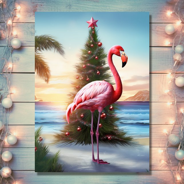 Tarjeta Festiva Flamingo rosa y playa tropical de árboles de Navid (Front - Pink Flamingo and Christmas Tree Tropical Beach Holiday Card)