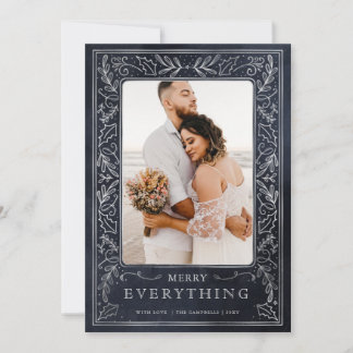 Tarjeta Festiva Foliage Navy Silver Holly Scroll