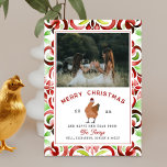 Tarjeta Festiva Foto acuarela de Navidades de pollo<br><div class="desc">Ilustracion de un pollo con sombrero de santa. El borde y el reverso son patrones de color rojo y verde inspirados en las acuarelas. Personaliza tu foto familiar.</div>
