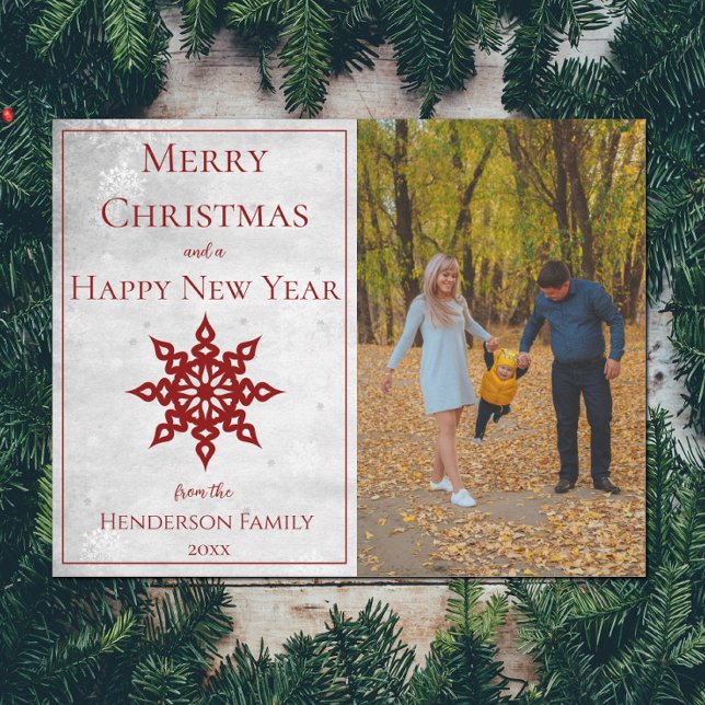 Tarjeta Festiva Foto de copo de nieve rojo moderno (Red Modern Snowflake Photo Holiday Card)