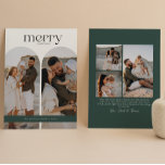 Tarjeta Festiva Foto de doble arco verde bosque<br><div class="desc">Esta tarjeta plana de doble cara de Navidad presenta tipografía moderna,  dos fotos de arco y un collage de 3 fotos en la parte posterior. Inserta tus fotos favoritas,  agrega un toque personal con tu propio mensaje sincero y personalízalo a tu gusto. Fotos de prostooleh / Freepik.</div>
