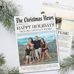 Tarjeta Festiva Foto De Familia De Periódicos De Navidades De Rese<br><div class="desc">Celebra los momentos más destacados de tu año con nuestra tarjeta de vacaciones de fotos de la familia de periódicos de Navidades de reseña de año completo. Esta vibrante plantilla de tarjetas de Navidades al estilo periodístico ofrece una hermosa mezcla de diseño moderno y encanto nostálgico, perfecto para capturar los...</div>