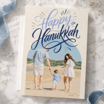 Foto de familia moderna y feliz de Hanukkah