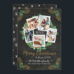 Tarjeta Festiva Foto de granja Navidades de Wreath Gold Chalkboard<br><div class="desc">"Tarjeta de feriado para Navidades Wreath Gold de Farmhouse". Corazón de agua de conos de pino, vegetación de hojaldre y abeto sobre un rico y angustiado fondo de pizarra con escritura purpurina dorada, "Feliz Navidad" y tu mensaje familiar en una encantadora tipografía caligráfica. Los copos de nieve dibujados a mano...</div>
