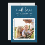 Tarjeta Festiva FOTO DE LA FAMILIA 2023 lindo y elegante vieira az<br><div class="desc">por kat massard >> WWW.SIMPLYSWEETPAPERIE.COM <<< Un diseño de tarjeta lindo que presenta "con amor" en la parte superior, luego sus nombres y mensajes, y color claro en el reverso, dándole la oportunidad de escribir a mano un mensaje personal. ¡Con una foto cuadrada enmarcada de vieira en la parte delantera...</div>