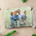 Tarjeta Festiva Foto de la familia Botanic Berries Merry Christmas<br><div class="desc">Celebre la temporada con esta hermosa tarjeta de vacaciones con su foto enmarcada por una frontera botánica blanca con bayas rojas festivas. Mantenga el saludo actual "Feliz Navidad" o cambie a su propio saludo personalizado. El reverso presenta un divertido patrón de puntos de polka, que cambia fácilmente de color haciendo...</div>