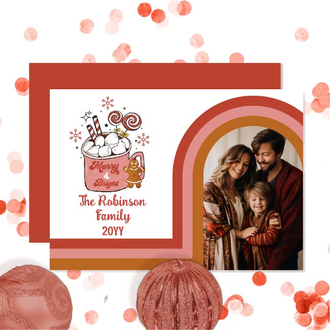Tarjeta Festiva Foto de la familia Retro Arch Merry y Navidades Br (Retro Arched Photo Merry and Bright Hot Cocoa Gingerbread Christmas Family Card)