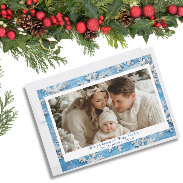 Tarjeta Festiva Foto de Navidades de copo de nieve azul (Elegant Pale Blue Snowflake Photo Card)