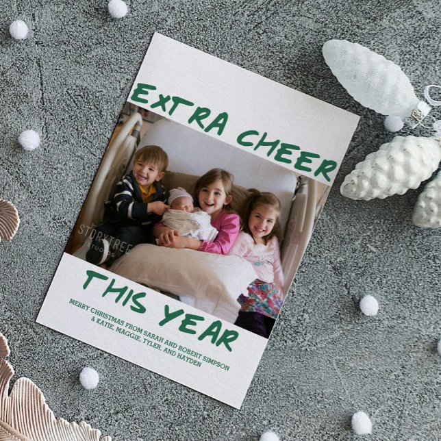Tarjeta Festiva Foto de "Noche extra de moda de este año" | Verde (Green Trendy Extra Cheer This Year Holiday Photo Card)
